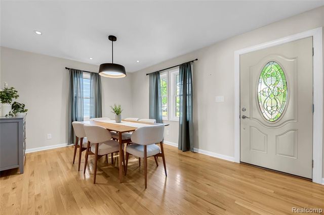 3825 Elmhurst Avenue, Royal Oak, MI 48073