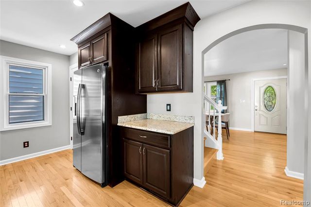 3825 Elmhurst Avenue, Royal Oak, MI 48073