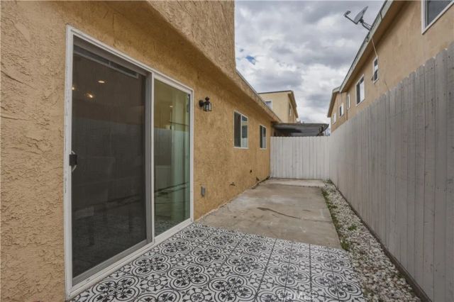 8839 Cedros Avenue 3, Panorama City, CA 91402