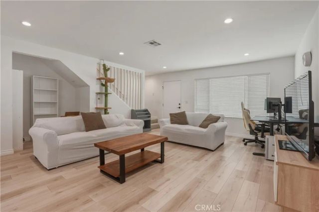 8839 Cedros Avenue 3, Panorama City, CA 91402