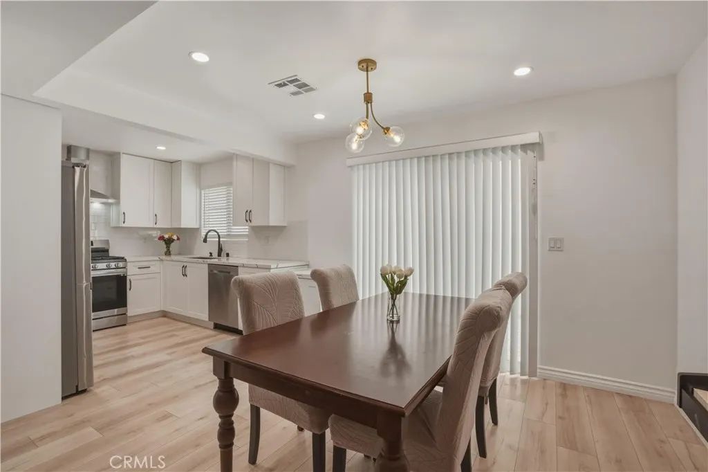 8839 Cedros Avenue 3, Panorama City, CA 91402