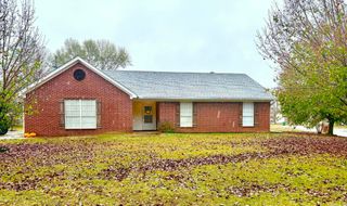 701 Honeysuckle Hills Court, Redfield, AR 72132