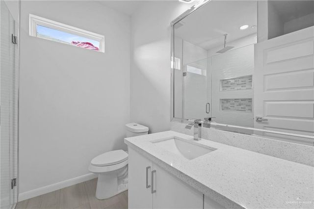 1305 E Evergreen Avenue, San Juan, TX 78589