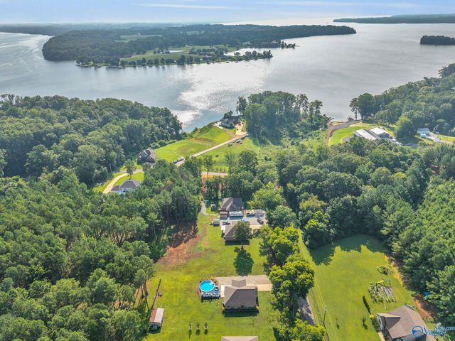 106 County Road 632, Rogersville, AL 35652