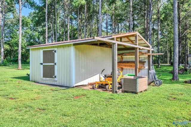 106 County Road 632, Rogersville, AL 35652