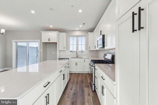 129 HIGHER ROCK CT, North Wales, PA 19454