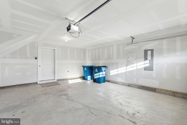 129 HIGHER ROCK CT, North Wales, PA 19454