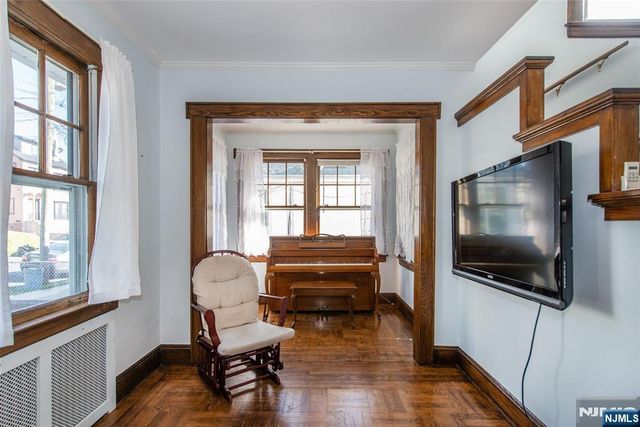 39 Roosevelt Street, North Arlington, NJ 07031