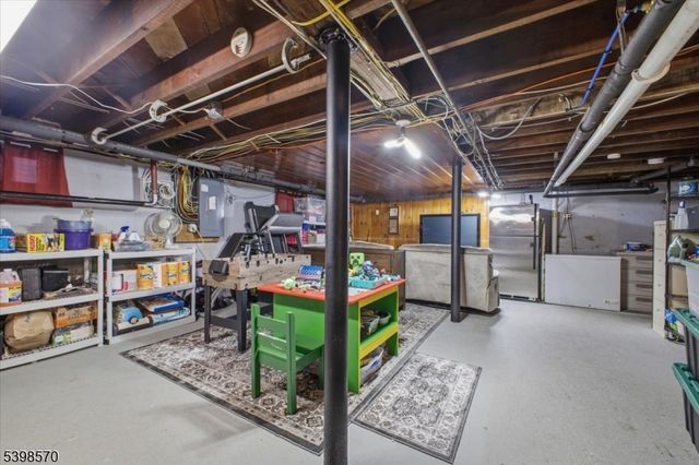 89 Park Ave, Washington Boro, NJ 07882