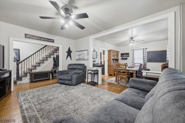 89 Park Ave, Washington Boro, NJ 07882