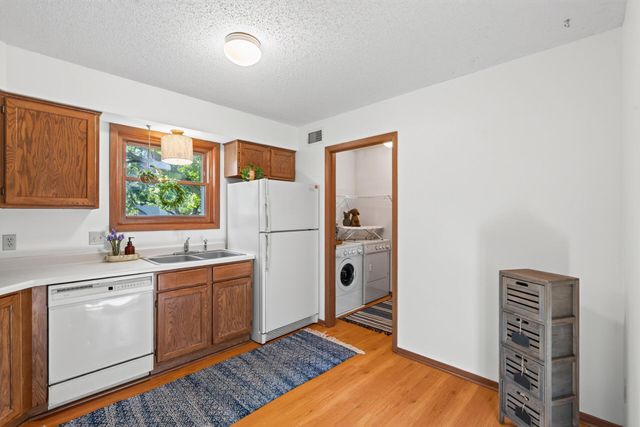 7246 Allen Court, Eden Prairie, MN 55346