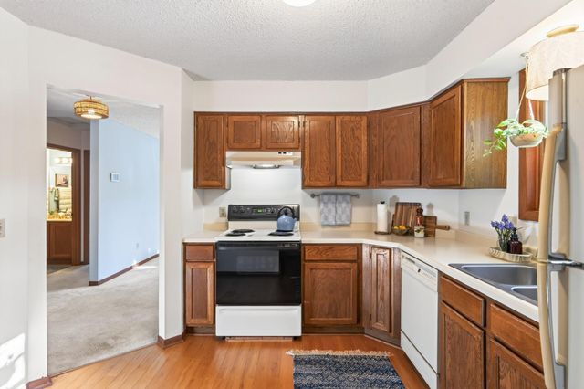 7246 Allen Court, Eden Prairie, MN 55346