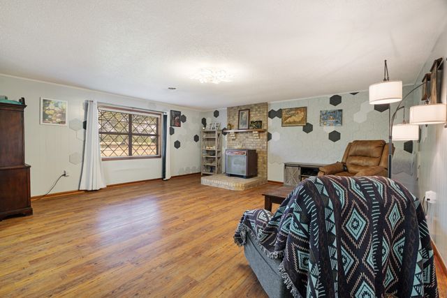 8181 Fm 1840, De Kalb, TX 75559