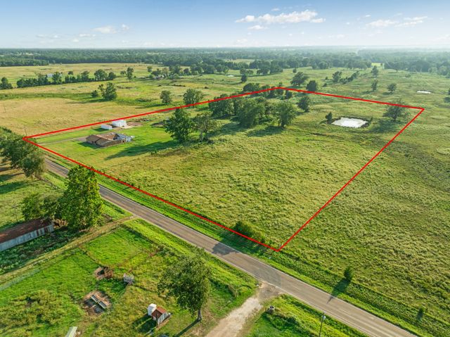 8181 Fm 1840, De Kalb, TX 75559