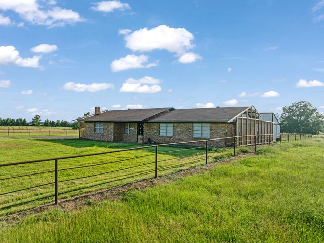 8181 Fm 1840, De Kalb, TX 75559