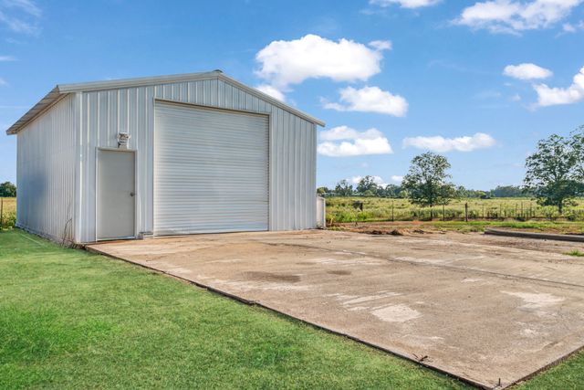 8181 Fm 1840, De Kalb, TX 75559