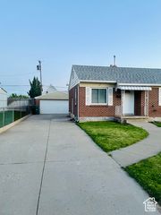 197 ROSS DR #LOT 6, Clearfield, UT 84015