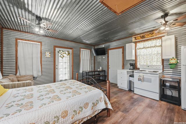 3400 Lakeview, Canyon Lake, TX 78133