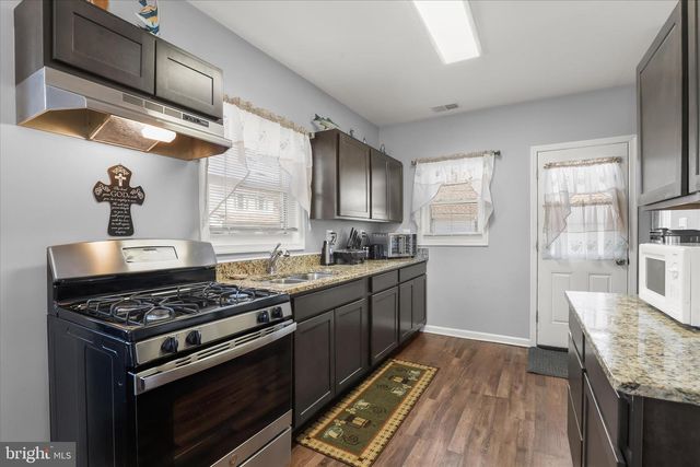 2724 N POINT TER, Dundalk, MD 21222