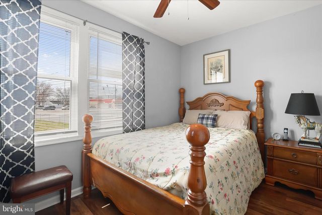 2724 N POINT TER, Dundalk, MD 21222