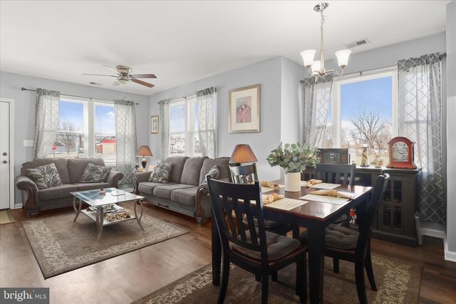 2724 N POINT TER, Dundalk, MD 21222