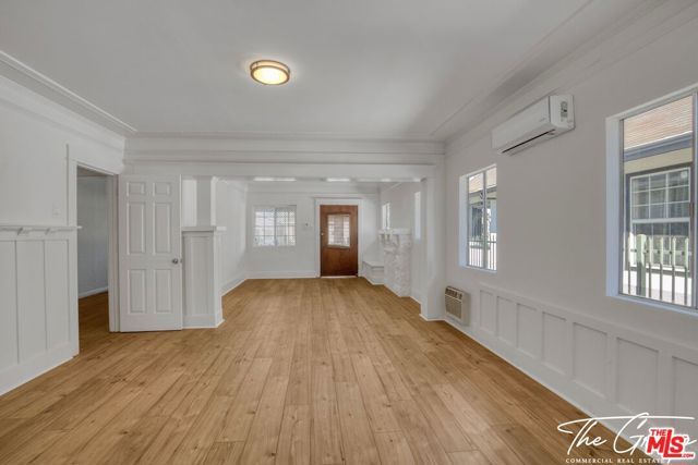 856 W 47th Street, Los Angeles, CA 90037