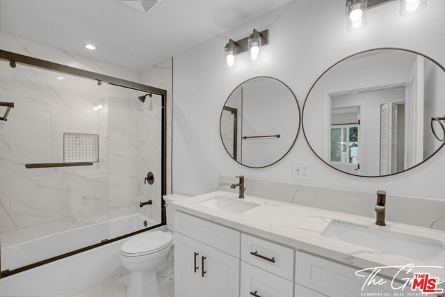 856 W 47th Street, Los Angeles, CA 90037