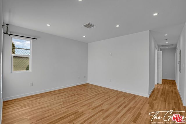 856 W 47th Street, Los Angeles, CA 90037