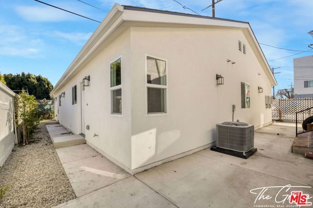 856 W 47th Street, Los Angeles, CA 90037