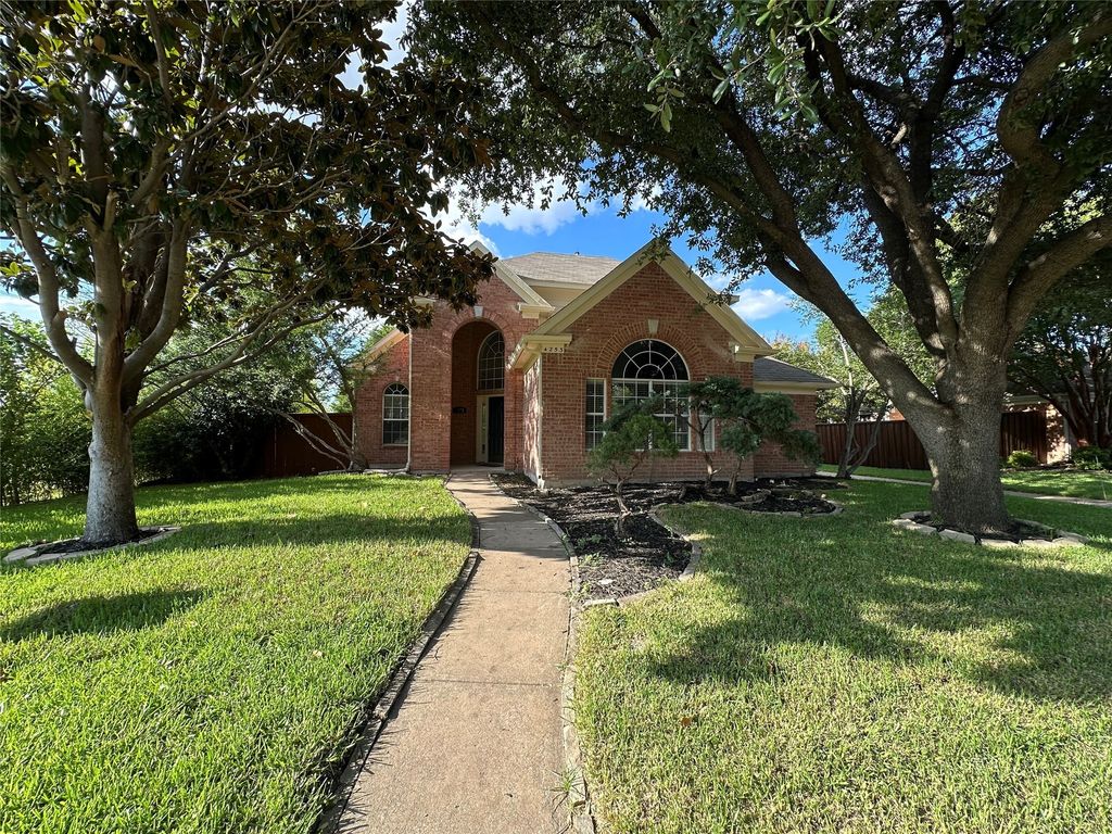4253 Creekstone Drive, Plano, TX 75093