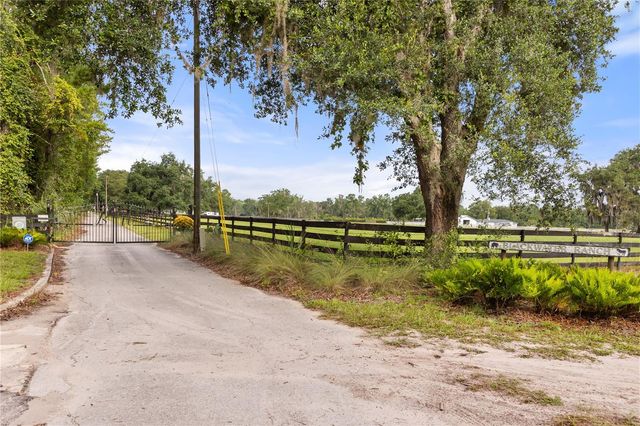 32839 WEBBS WAY, Sorrento, FL 32776