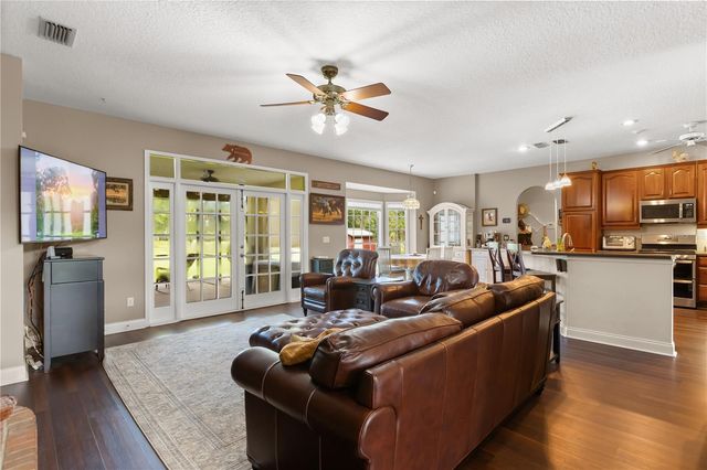 32839 WEBBS WAY, Sorrento, FL 32776