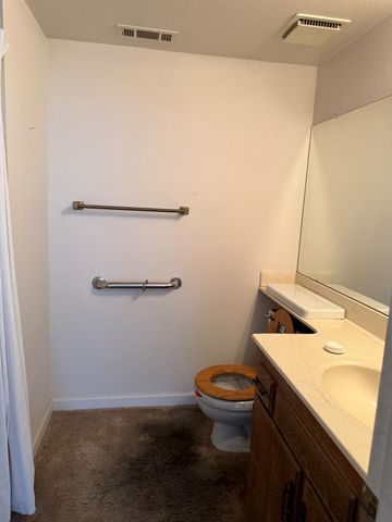 1448 Plymouth Rock Way, Clovis, CA 93612