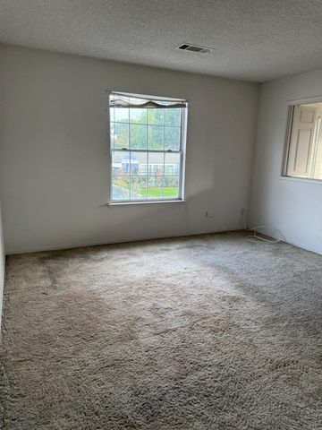 1448 Plymouth Rock Way, Clovis, CA 93612