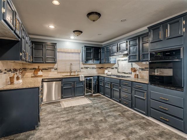 11613 Footmans Court, Yukon, OK 73099