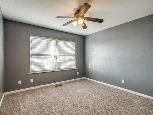 11613 Footmans Court, Yukon, OK 73099