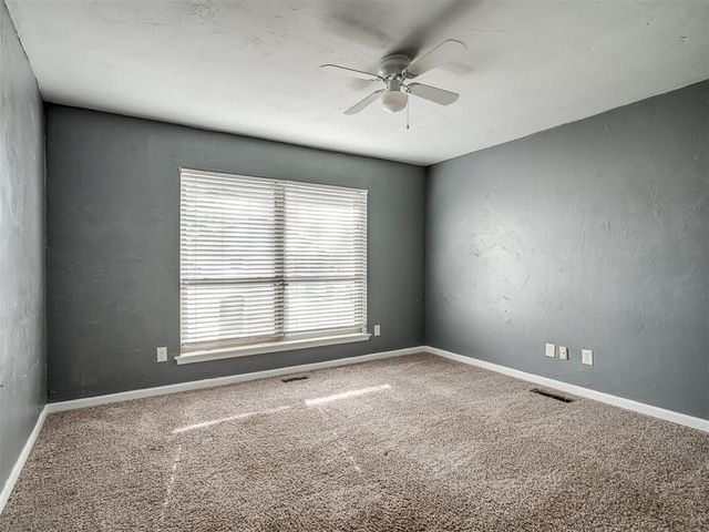 11613 Footmans Court, Yukon, OK 73099