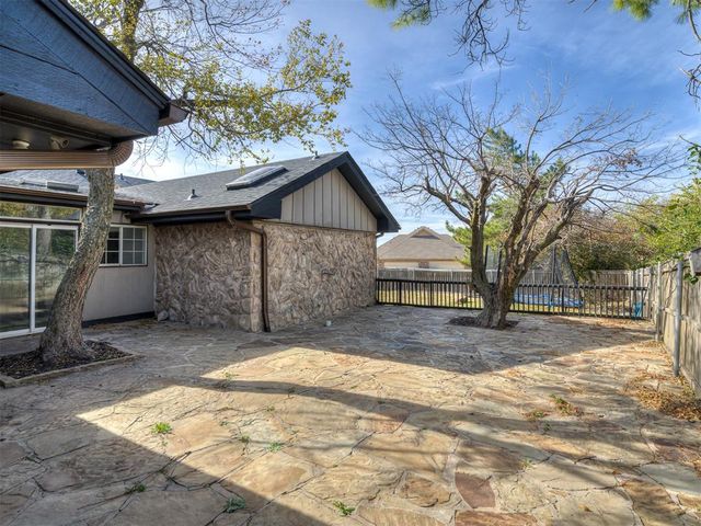11613 Footmans Court, Yukon, OK 73099