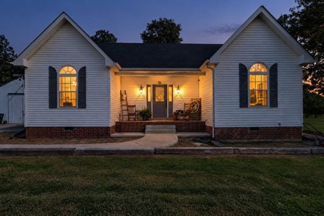 2318 Dobbins Pike, Portland, TN 37148