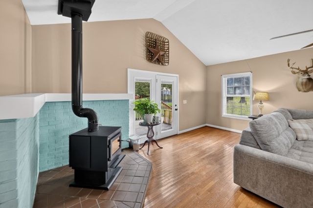 2318 Dobbins Pike, Portland, TN 37148