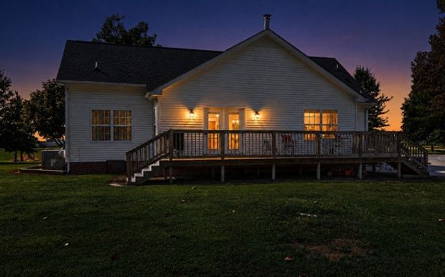 2318 Dobbins Pike, Portland, TN 37148