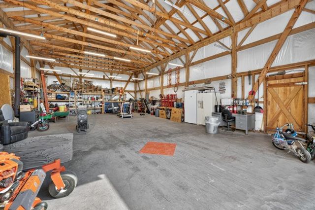 2318 Dobbins Pike, Portland, TN 37148