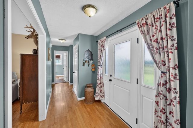 2318 Dobbins Pike, Portland, TN 37148