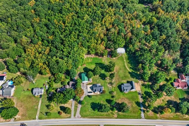 2318 Dobbins Pike, Portland, TN 37148