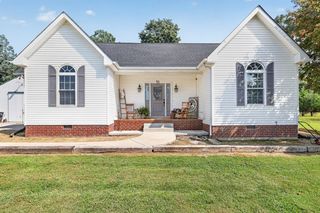 2318 Dobbins Pike, Portland, TN 37148