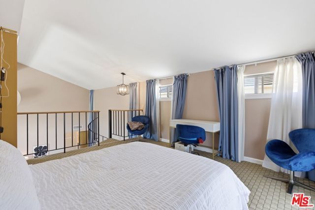 1457 Reeves Street 301, Los Angeles, CA 90035