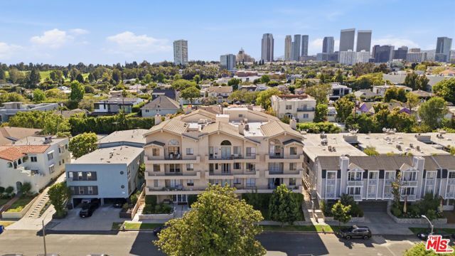 1457 Reeves Street 301, Los Angeles, CA 90035