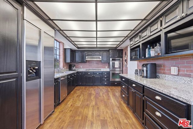 1457 Reeves Street 301, Los Angeles, CA 90035