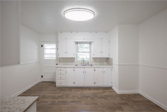 421 S Lincoln Street, Neosho, MO 64850