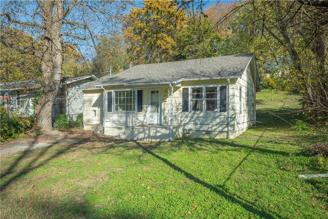 421 S Lincoln Street, Neosho, MO 64850